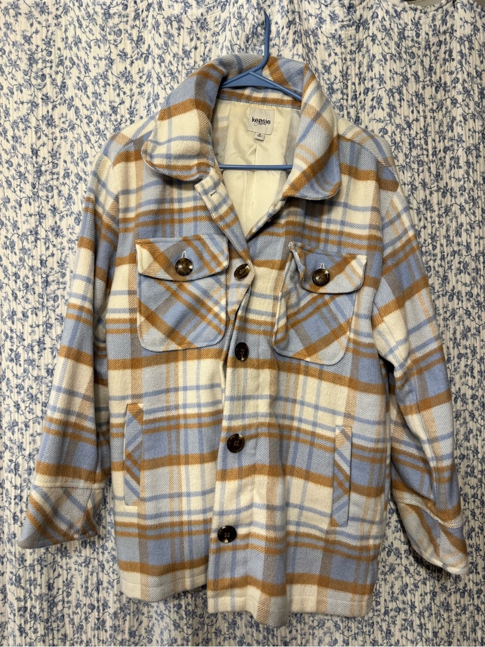 Women’s Plaid Button-Up Jacket in Light Blue & Tan